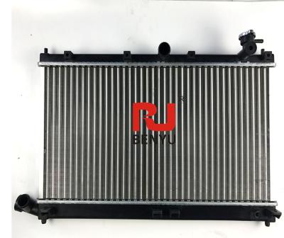 China Auto engine cooling system radiator car radiator pa66 gf30 plastic aluminium, mechanical art for F-3, OEM: B111301110 / F31301110 for sale