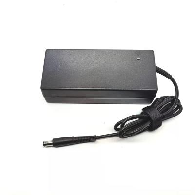 China LAPTOP applicable horse 135 w19v7. 1A/19.5 V6.75 A135W, 7450 All-in-One Power Adapter Charger for sale