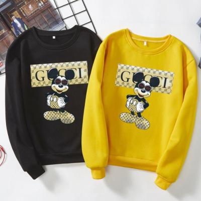 China Anti-pilling Xdyc Mickey printing round neck sweater women autumn and winter plus velvet loose couples pullover student all-match capless sweater for sale