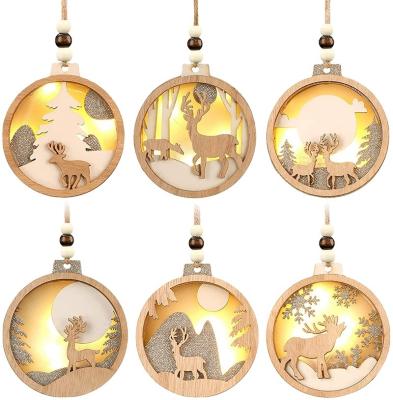 Chine Eco-Friendly Farmhouse Rustic Ornaments Set Hanging Decorations Wooden Glitter Reindeer 3D Tree LED Christmas Decorations à vendre