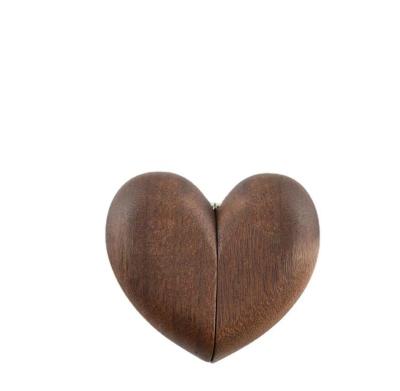 China Simple Walnut Ring Box Custom Wooden Heart Ring Box Wedding Engagement Personalized Proposal Ring Box Eco-Friendly zu verkaufen