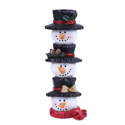 China Minimalist Redeco Factory Selling Resin Figures Christmas Gifts Christmas Snowman Resin Table Top Statue Decoration For Sale for sale