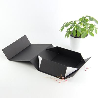 China Recycled Materials Luxury Custom Black Boxes, 1200gsm Rigid Gift Cardboard Kraft Paper Foldable Magnet Packaging Box for sale