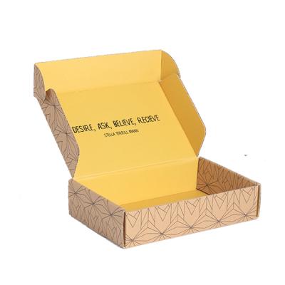 China Recycled Materials Paperboard Clothing Packing Boxes , Custom CMYK Logo Shipping Mailer 3 Handle Brown Eco Friendly Corrugated Kraft Paper Box for sale