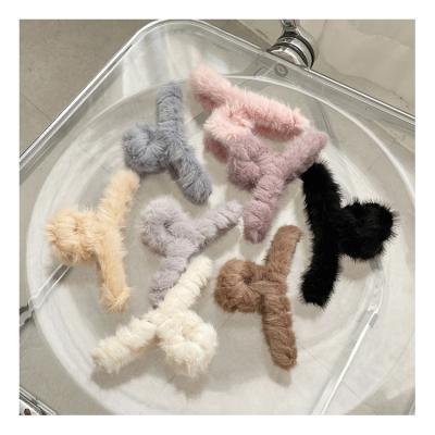 China Wholesale European and American style large hair claw clips for thick hair women fur claw hair clips claw accessories for sale