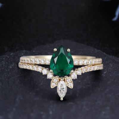 China Hot New 2021 Vintage Hot Sales 14K Solid Gold 1.25CT Pear Cut Lab Created Emerald Gemstone Ring Set Women Luxury Tasty Gorgeous Jewelry for sale