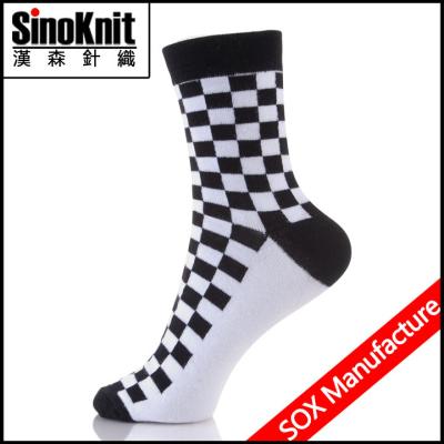 China Black Jacquard Mens Casual Socks Custom Made Logo for Summer for sale