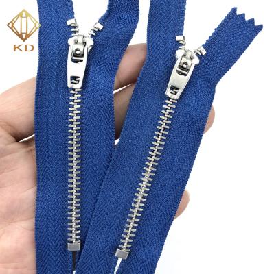 China Manufacturer Metal Zipper Roll Auto Lock For Sewing Custom Endless Long Chain Zipper For Garment for sale