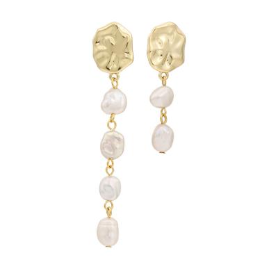 China Other factory wholesale freshwater pearl baroque earrings are designed with small earrings women's earrings for sale