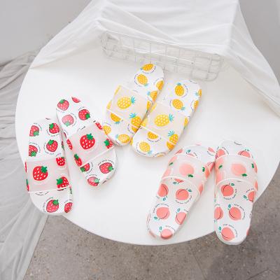 China 2022 Nieuwe van het huissandals van pvc van de de zomermanier Materiële antislip van het de vrouwen leuke Fruit van de de Badkamersdia de Pantoffelsgroothandel Te koop