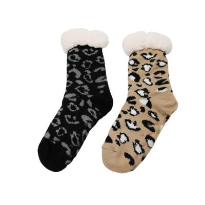 China Customized Leopard Thick Warm Clouds Fabric Slipper Socks  Fuzzy Fleece Dot Women Slipper Socks for sale