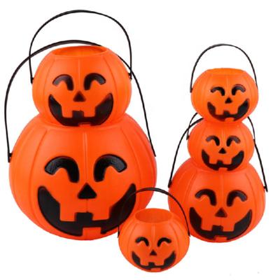 China Funny Expression Model Hand-held Portable Children's Bucket Lamp Halloween Decoration Lantern Toy Lamp Glowing Bucket for sale