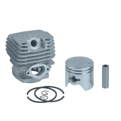 China 2-Stroke 5800 Chainsaw Cylinder Assy 58CC Chainsaw Spare Parts Cylinder Kits for sale