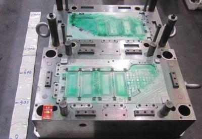 China Cold Runner Precison Plastic Injection Molding Custom Auto Interior Parts for sale