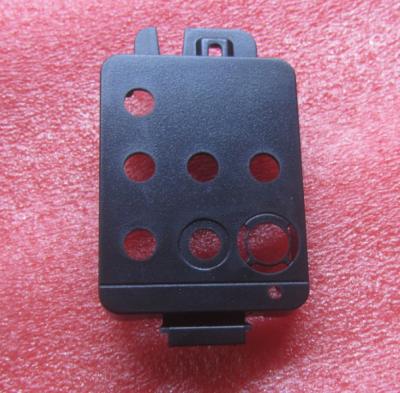 China ABS Core Cavity Plastic Injection Molding For Battery Cover Submarine Gate for sale