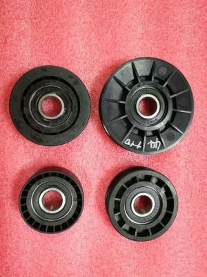 China Metal PBT Wheel Insert Injection Molding , 2 Cavity Moulded Plastic Components for sale