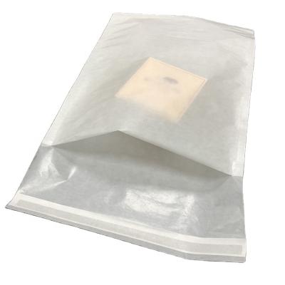 China White Recyclable Eco Friendly Garment Sticker Paper Bag Packaging Bag For Clothes for sale