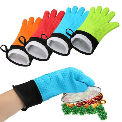 China Lengthened workable flat mouth and thickened cotton silicone glove microwave heat insulation five-finger anti-scalding glove for sale