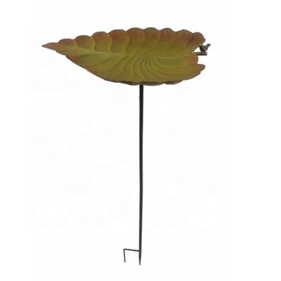 China Transitional Iron Lotus Leaf Bird Bath Outdoor Bird Bath Bowl Driver Plate Sculpture Iron Wide Home and Garden Decor for sale