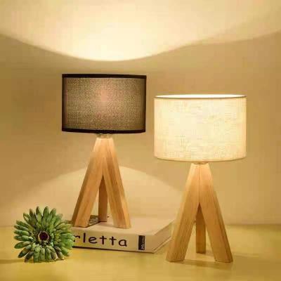 China Nordic Modern Creative Bedroom Decoration Bedside Lamp Fashion Log Fabric Led Desk Lamp Learning Desk Lamp for sale