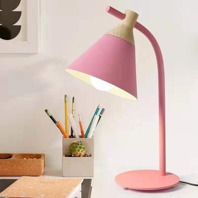 China Modern Minimalist Study LED Desk Lamp Living Room Bedroom Bedside Children Study Lamp Modern Minimalist Desk Lamp for sale