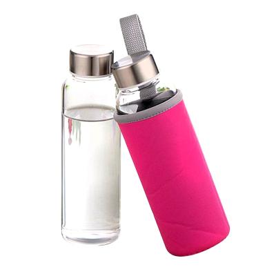 China 550ml Sustainable Glass Water Bottle With Handmade Sleeve Neoprene Glass Bottle Sleeve for sale