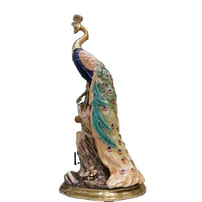 China Art Deco Deluxe Home Furnish Living Room Decor Ceramic&Copper Peacock Shape Home Decor Statue Animal for sale