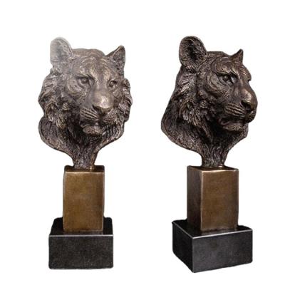 China Bronze Fauna Tiger Bust Statue Metal Art Of Europe Sculpture Figurine ArtsHom DW-006 Tiger Head For Home Decoration for sale