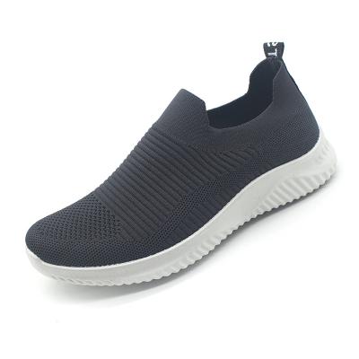 China Man Injection Anti-odor Style Sports Walking Running Shoes Slip On Shoes for sale