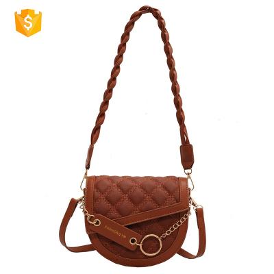 China Spiral Woven French Messenger Bag Autumn Diamond Pattern Saddle Bag One-Shoulder Ladies Niche Fashion Handbag Multi-Function Crossbody Bag for sale