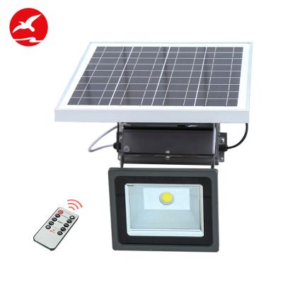 China Waterproof Garden DC IP65 6 Volt 9 10 12 15 18 20 Watt COB Outdoor Garden Led Solar Power Flood Light With Sensor for sale