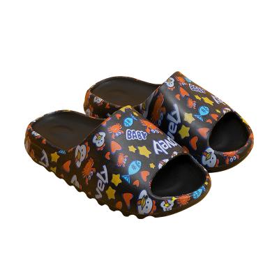 China CUSHIONING Made In High Quality Street Style Slippers Platform Slippers China EVA Non-Slip Outdoor Graffiti Outdoor Slippers for sale