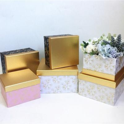 China Recyclable flowers gold color line exquisite square high-grade printing exquisite gifts three sets of multi-size packaging flower box in stock for sale