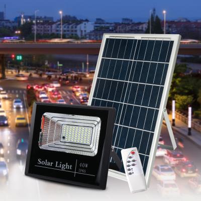 China ROAD Ip65 30w 45w 60w 100w Aluminum Die Casting Waterproof Outdoor Led Solar Flood Light for sale