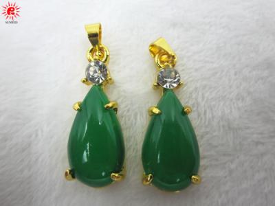 Chine Accessoires pendants de bijoux de résine de collier vert à la mode de charme à vendre