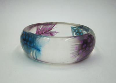 China Wedding Clear Feather Resin Bangle Bracelet Polishing Comfortable for sale