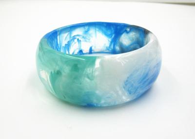 China Resin Elegant Handmade Bangle Bracelets Four Different Inject Color Effect for sale