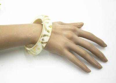 China White And Gold Thin Metal Handmade Resin Bangles Round Custom for sale