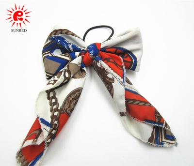 China Nylon Bowknot-Vormhaar Scrunchies met Elastische de Staarthouder van de Ringsponey Te koop