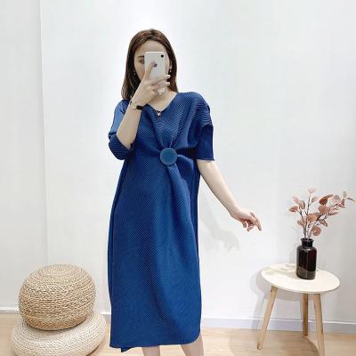 China Viable Miyake Pleated 2023 New Summer Japanese Women's Loose Solid Color Long Casual Dress for sale