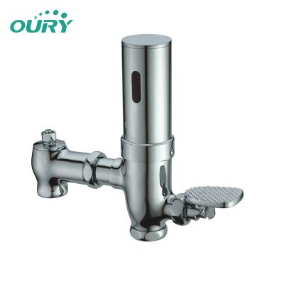 China Two Use Modern Automatic WC Flushometer Touchless Urinal Flushometer Flushometer Valve Pedaled And Sensor Operated Baterry for sale