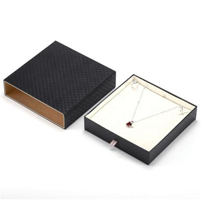 China Eco-friendly Necklaces Bracelet Gift Packaging Jewelry Box Cardboard Shipping With Sponge Fillsliding Jewelry Box With Handles for sale