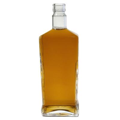 China Custom Glass Beverage Liquor Bottle 750ml Wine Glass Bottle Glass Cocktail Bottles for sale