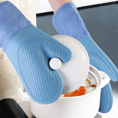 China Wholesale Dotted Household Kitchen Corrugated Silicone Cotton Oven Gloves for sale