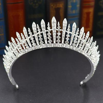 China New Luxury Hair Decoration Bride Headpieces Wedding Crowns Fashion Pageant Bride Tiara Queen Crystal Decoration for sale