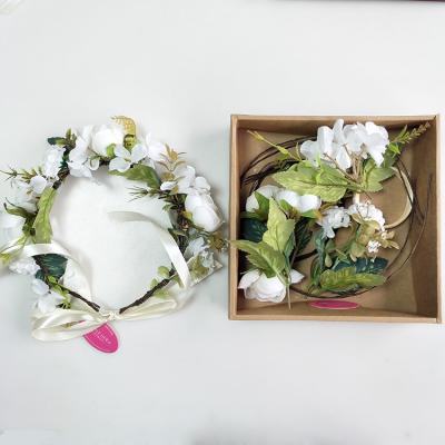 China Handmade Artificial Fabric Flower Wreath Diy Material Garland Packaging Accessories Flower Packaging Box for sale