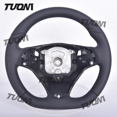 Cina High Durability Bmw Carbon Fiber Steering Wheel with Flat Bottom and Ergonomic Grip in vendita