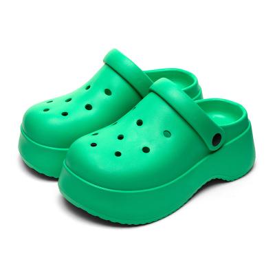 China Fashion Trend 2023 summer step on poo slippers 5cm thick sole non-slip fashion home indoor women's shoes wear beach EVA crocs for sale