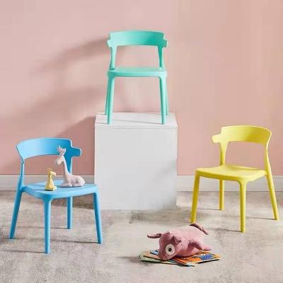 China COMNENIR Cooling Outdoor Restaurant Garden Hotel Dining Lounge Stackable Kids Plastic Chairs for sale