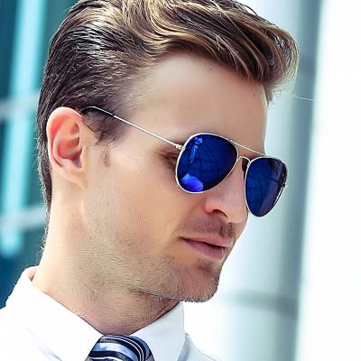 China 2022 High Quality Wholesale Cheap Adult Metal Hot Selling Pilot Sunglasses Polarized Outdoor Sun Glass For Man for sale